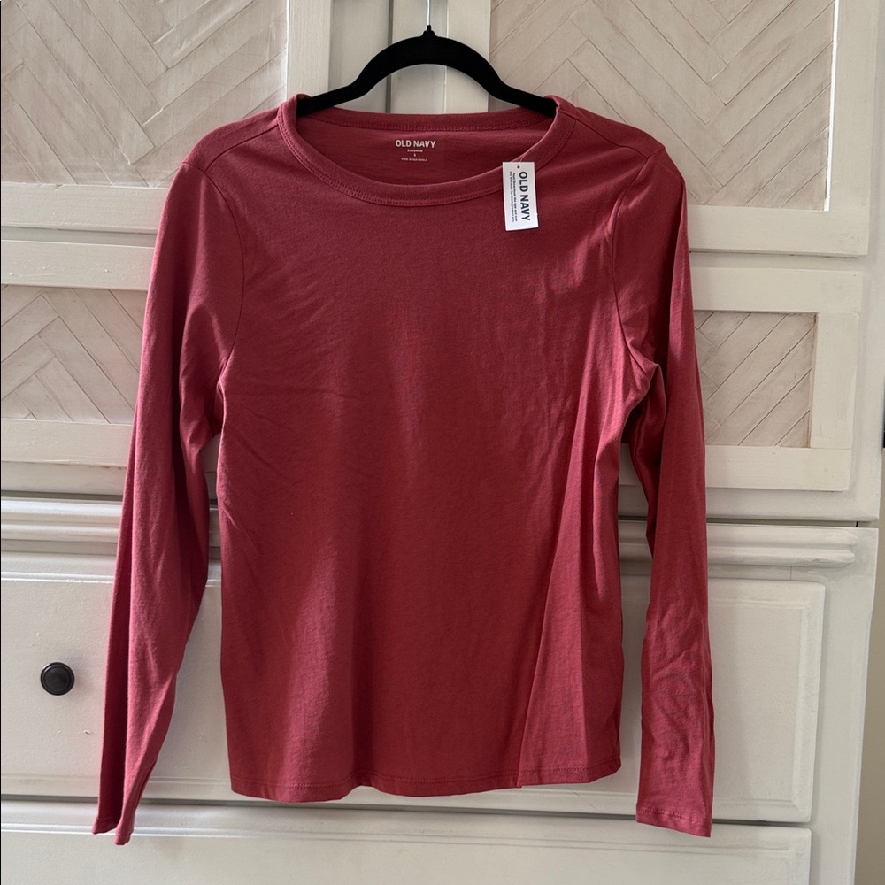 Old Navy Women's Berry Long Sleeve Tee